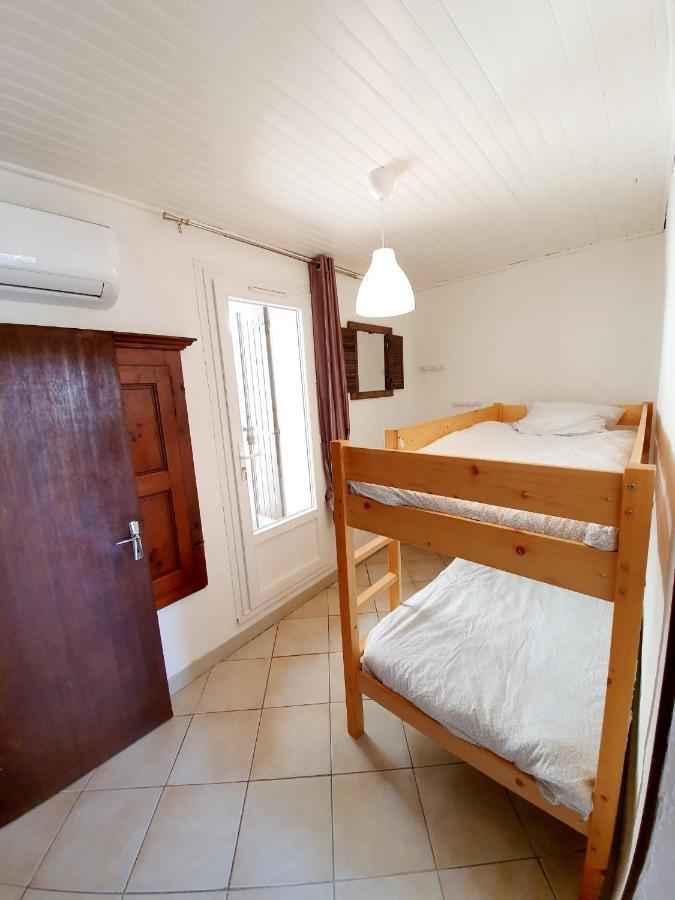 Maison De Village Atypique 8-10 Pers *
